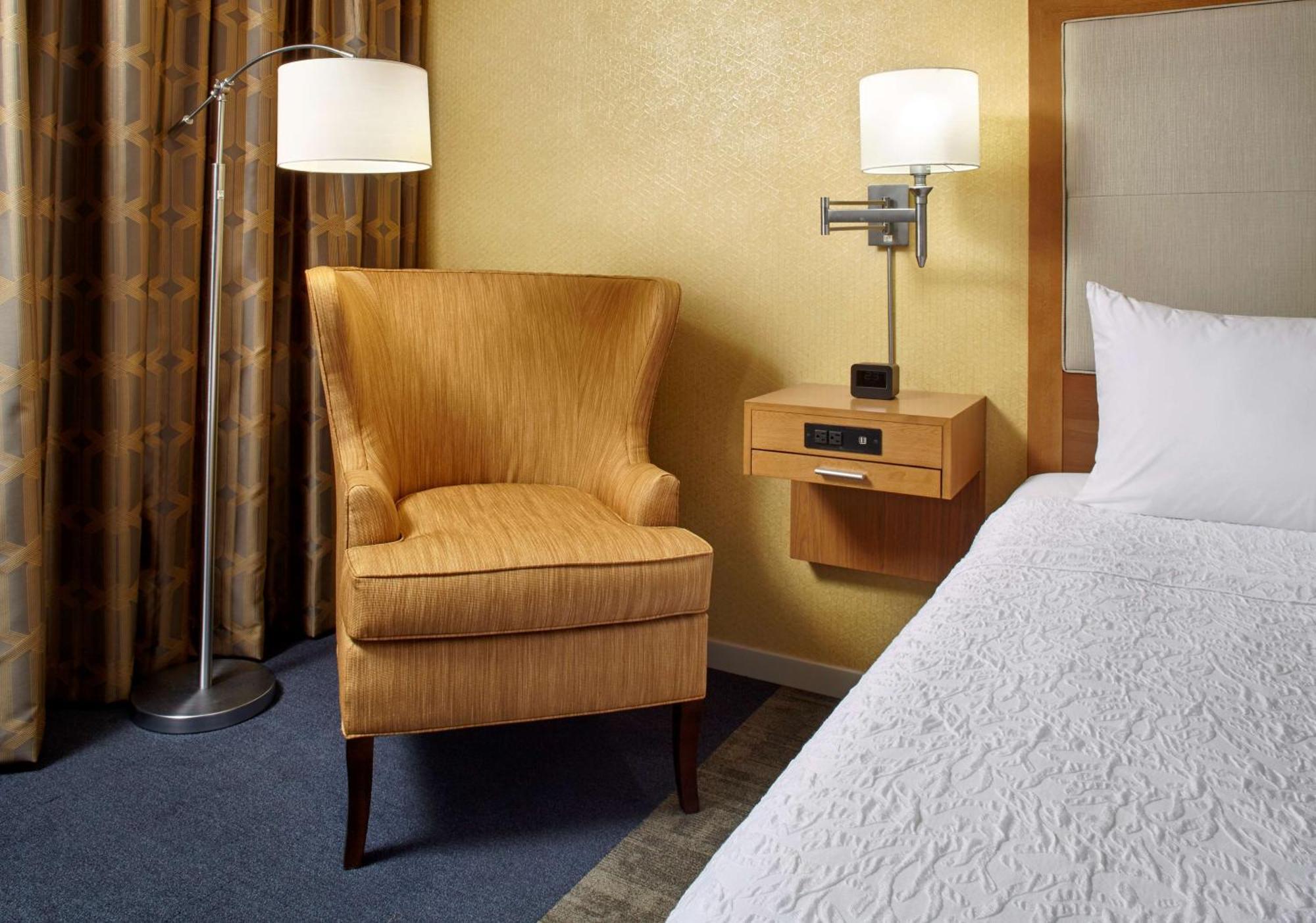 Hampton Inn & Suites Pittsburgh Airport South/Settlers Ridge Robinson Township Kültér fotó