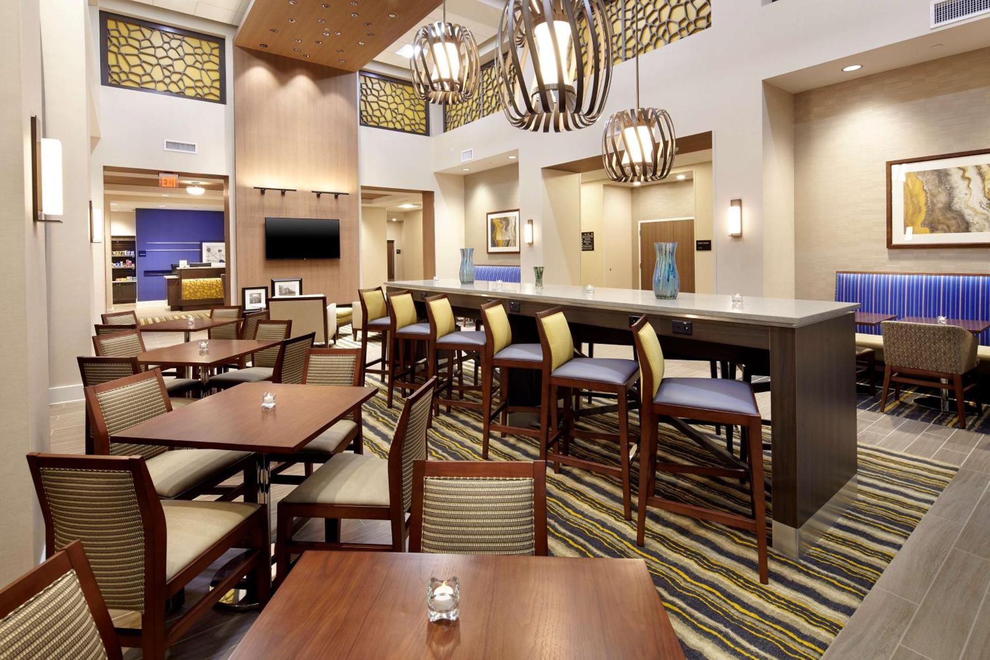 Hampton Inn & Suites Pittsburgh Airport South/Settlers Ridge Robinson Township Kültér fotó